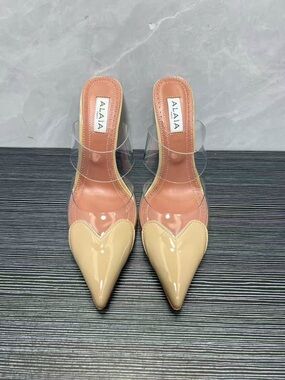 Nude Patent Pointed-Toe heart Mules